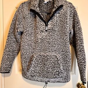 PINK Victoria's Secret Black and Gray Sherpa Half-Zip Pullover